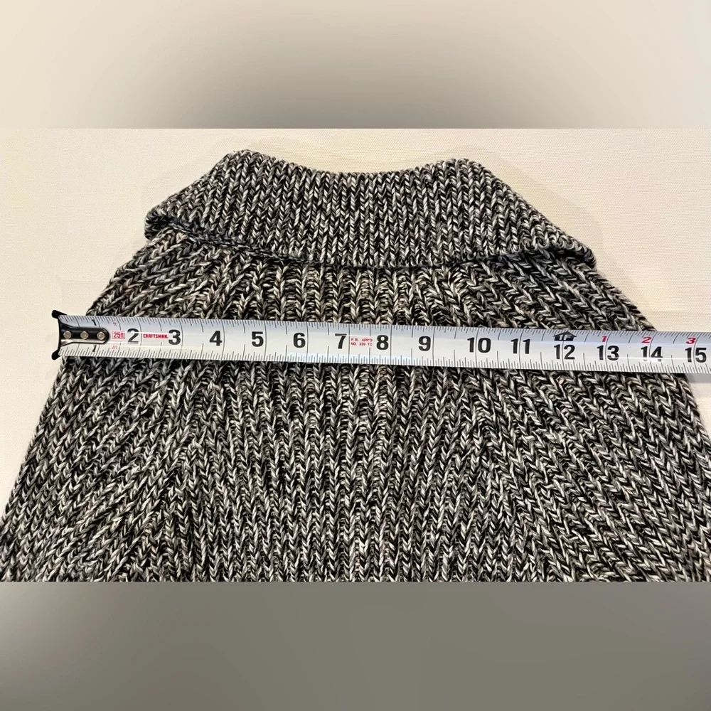 Ann Taylor Chunky Bell Sleeve Knit 98% Cotton Cardigan Black Gray White Stretchy - Picture 7 of 13